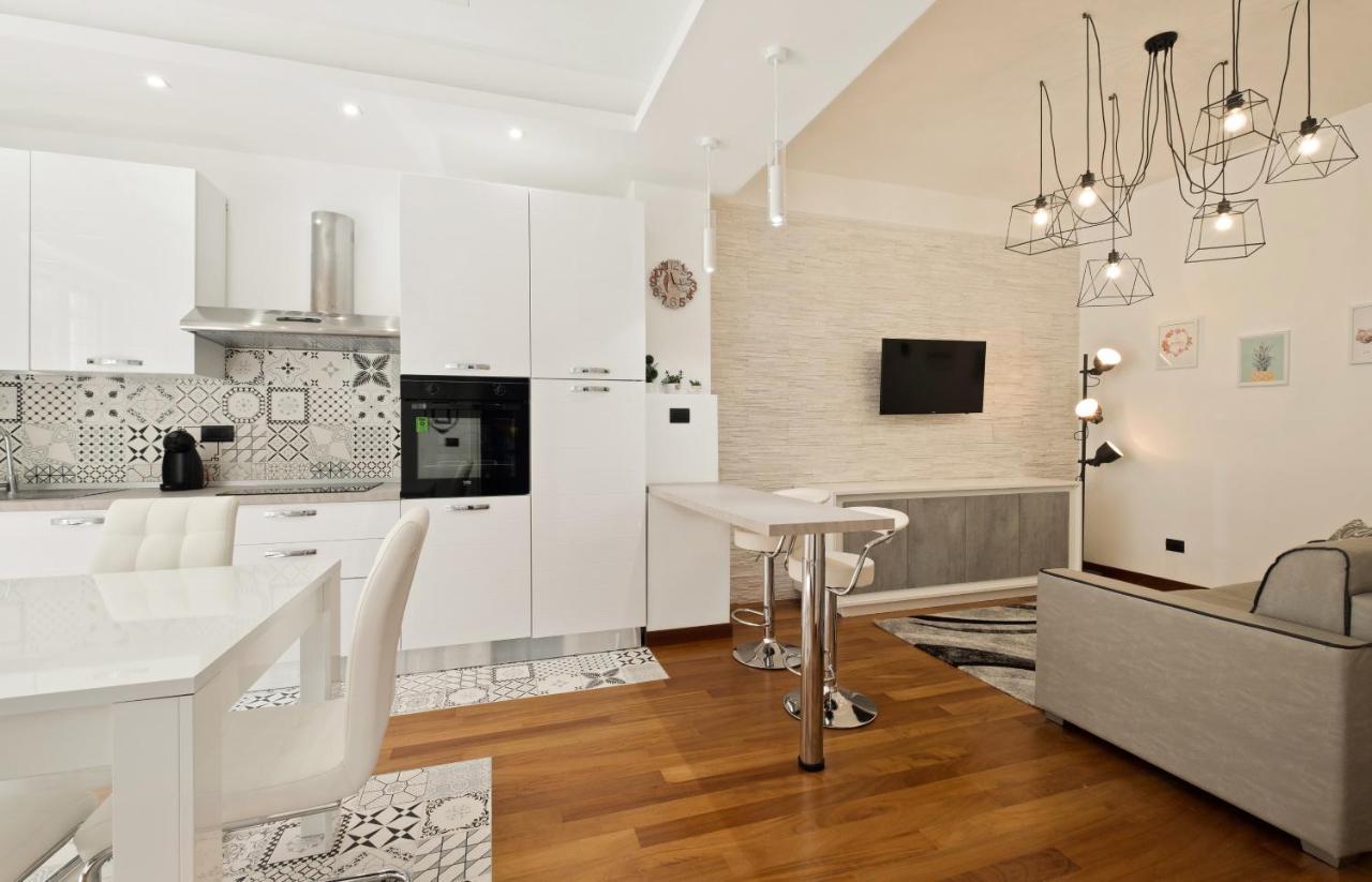 3 Bed Modern Flat - 15 Minutes Walk To Colosseum 罗马 外观 照片