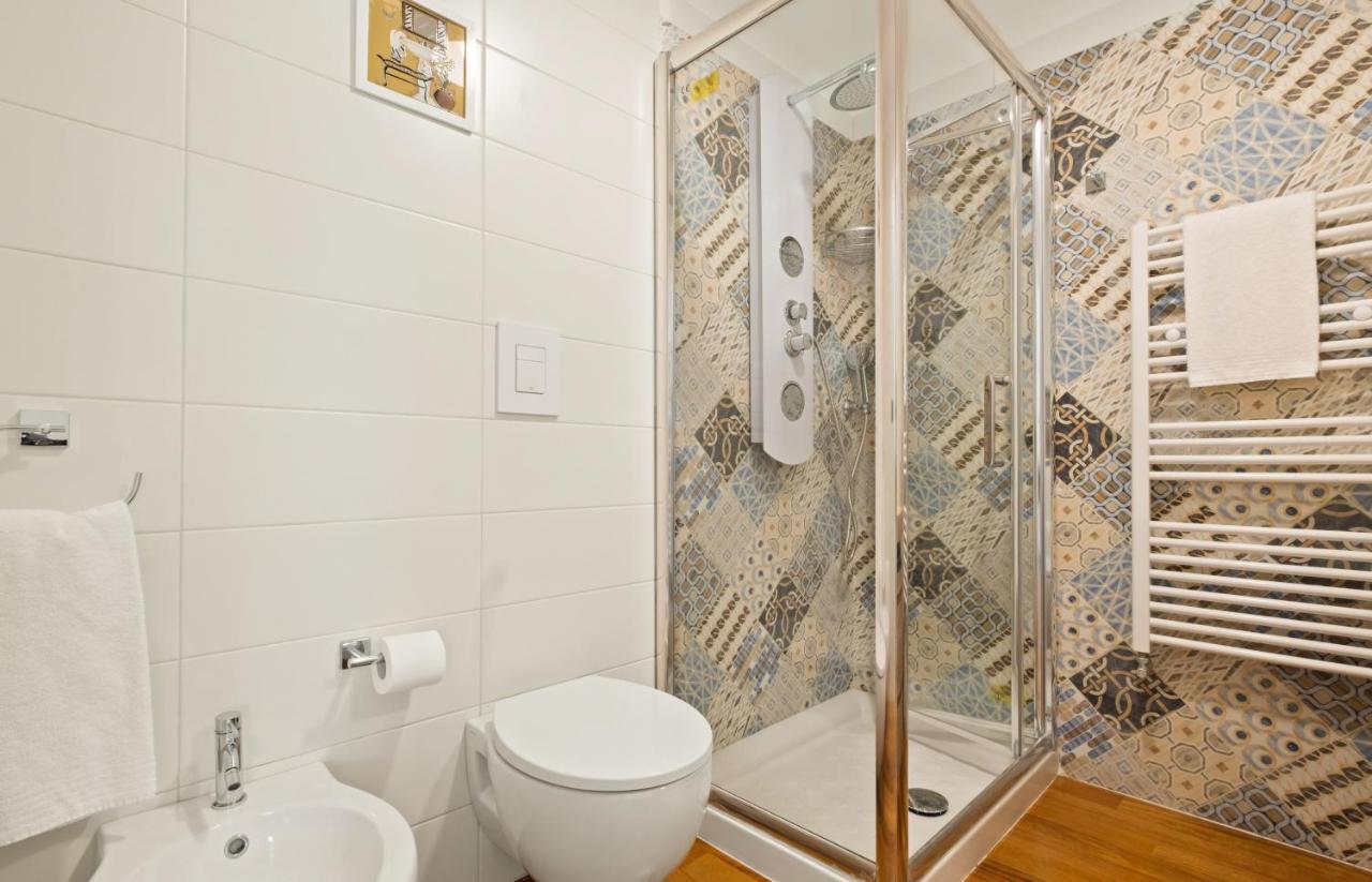 3 Bed Modern Flat - 15 Minutes Walk To Colosseum 罗马 外观 照片